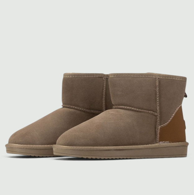 UGG Classic Mini Light Brown Cinnamon Lacquer