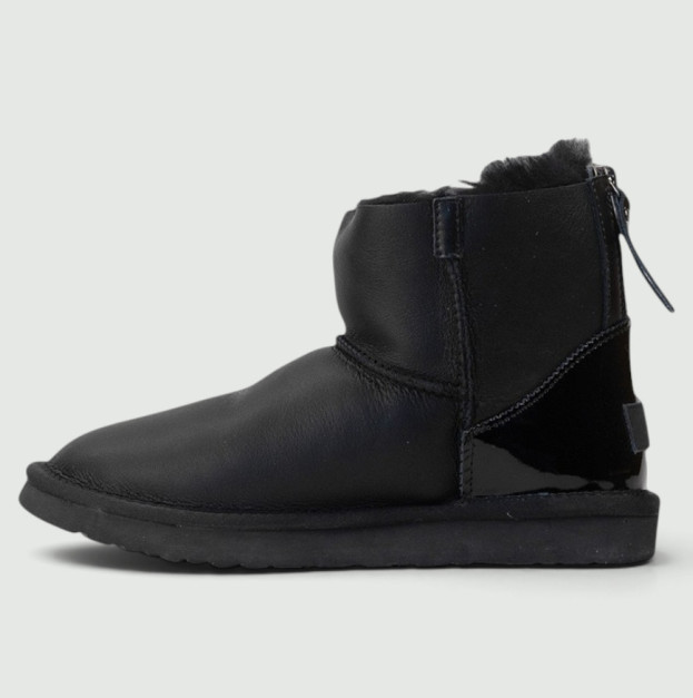 UGG Classic Mini Zip II Black