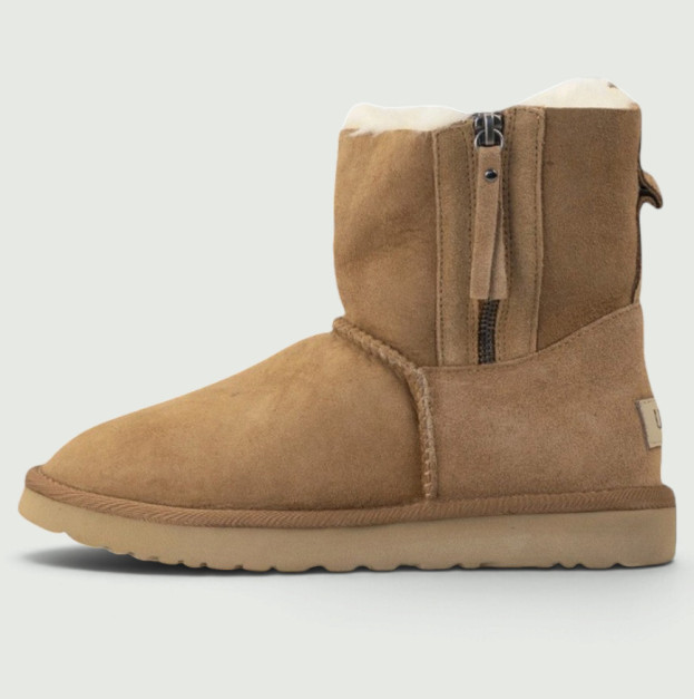 UGG Classic Short Zip Beige
