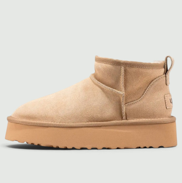 UGG Classic Ultra Mini Platform Beige