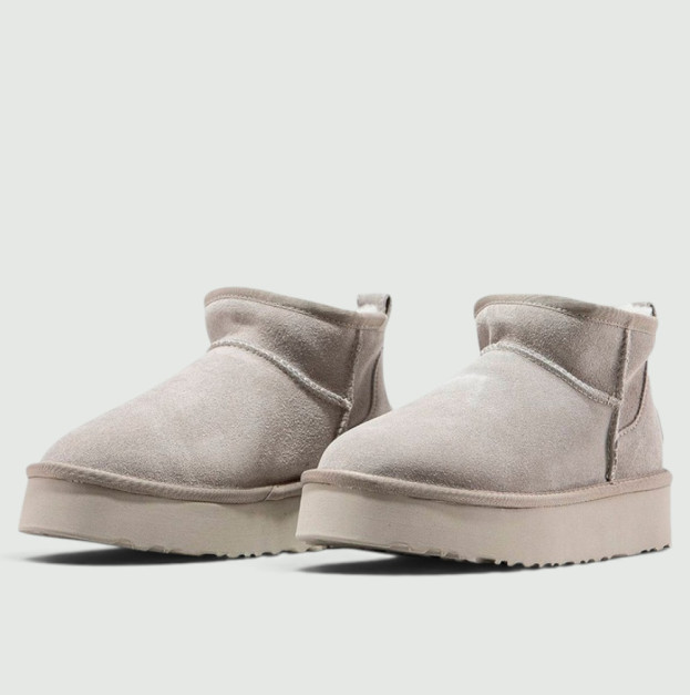 UGG Classic Ultra Mini Platform Light Grey