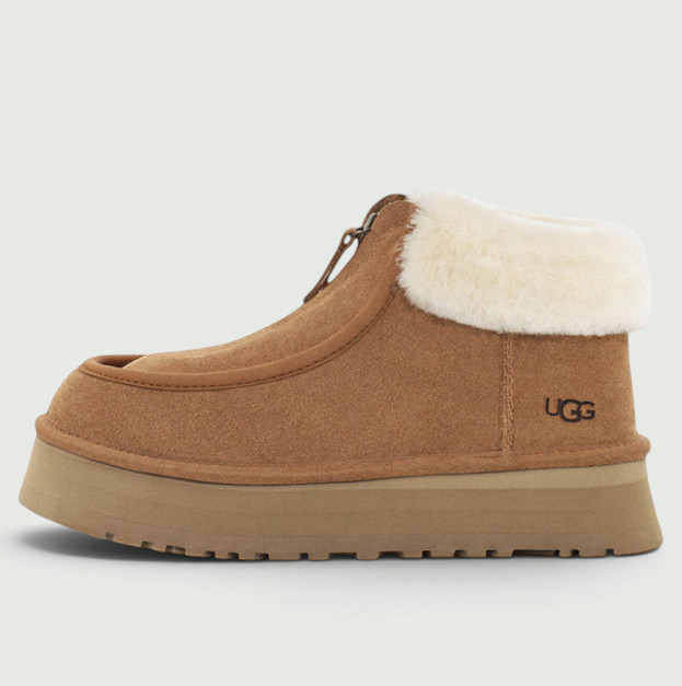 UGG Funkette Boot Chestnut 1122551-CHE