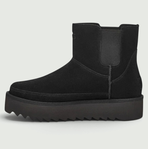 UGG Neumel Chelsea Platform Tractor Black 0000169