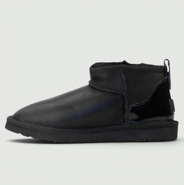 UGG Ultra Mini Leather Black Lacquer